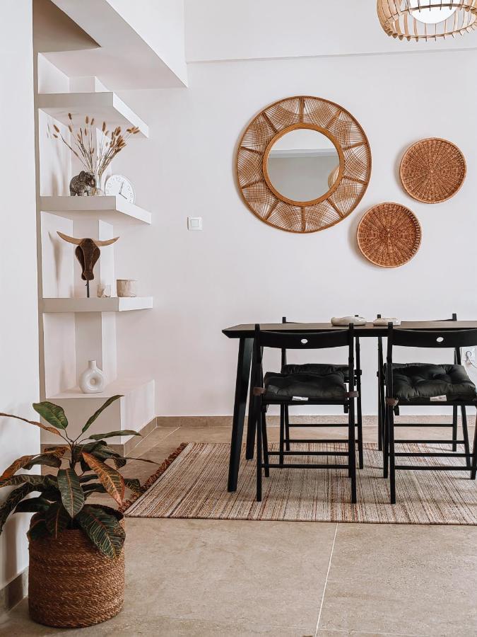 Bohemian Apartment In Central Афины Экстерьер фото